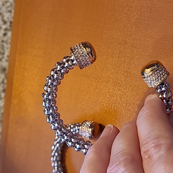 Stainless steel mesh look crystal cap bracelets - Picture 4 of 6